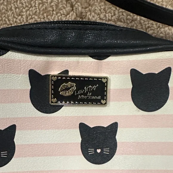 Betsey Johnson Black and Pink Cat Patterned Crossbody Bag - Picture 3 of 5